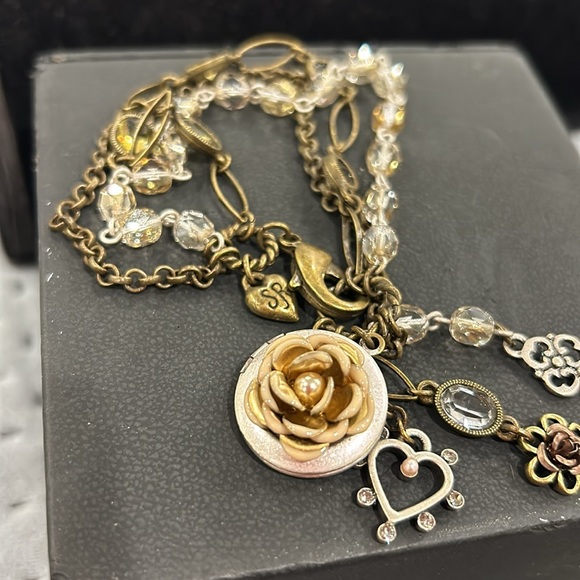 Vintage Rose Charm &Locket Bracelet,NWT - Picture 4 of 5